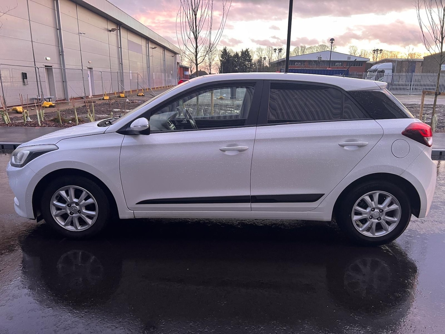 Used Hyundai i20 2016 for sale - 77240211: Photo 4