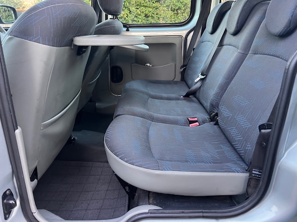 Used Renault Kangoo 2007 for sale - 76249283: Photo 24