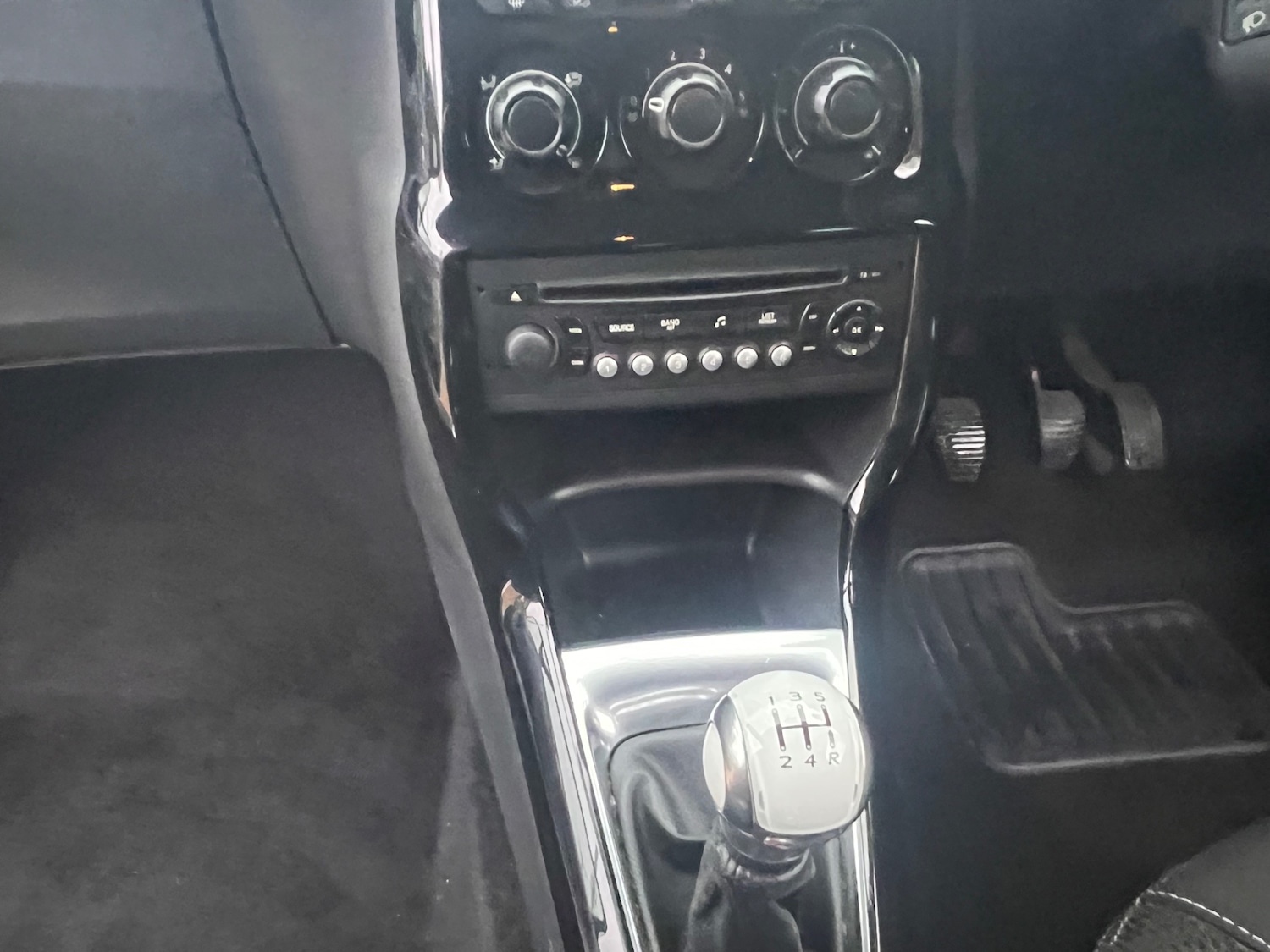 Used Citroen DS3 2011 for sale - 76945867: Photo 14