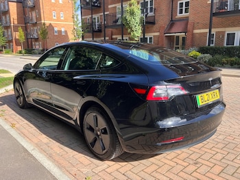 Used Tesla Model 3 2021 for sale - 75858382: Photo