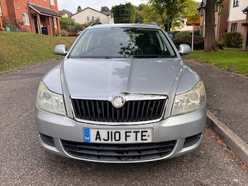 Used Skoda Octavia 2010 for sale - 75863805: Photo
