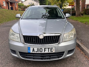 Used Skoda Octavia 2010 for sale - 75863805: Photo