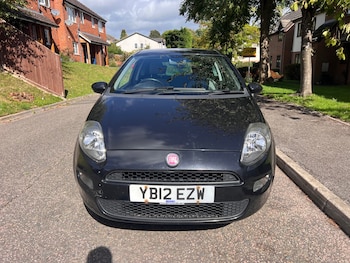 Used Fiat Punto 2012 for sale - 76143287: Photo 2