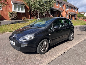 Used Fiat Punto 2012 for sale - 76143287: Photo 3