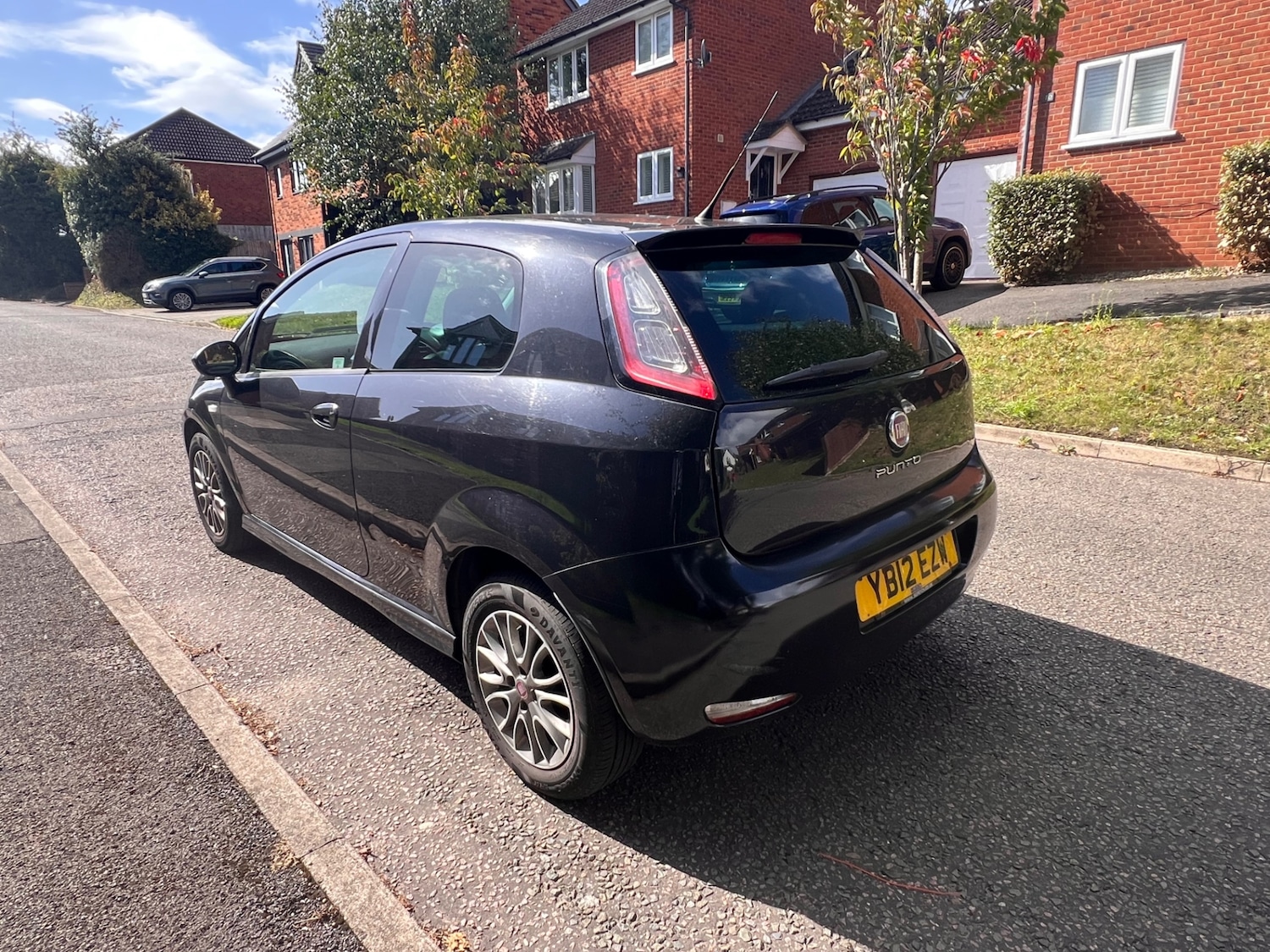 Used Fiat Punto 2012 for sale - 76143287: Photo 5