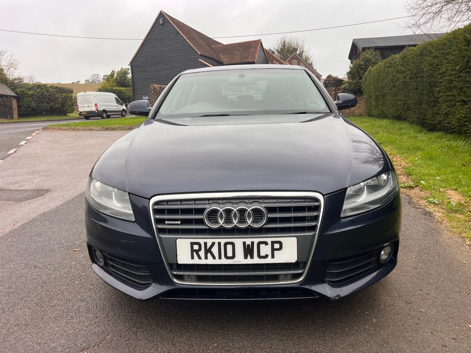 Used Audi A4 2010 for sale - 77945482: Photo 2