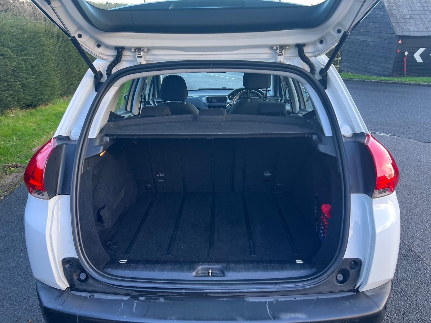 Used Peugeot 2008 2014 for sale - 77051559: Photo 11