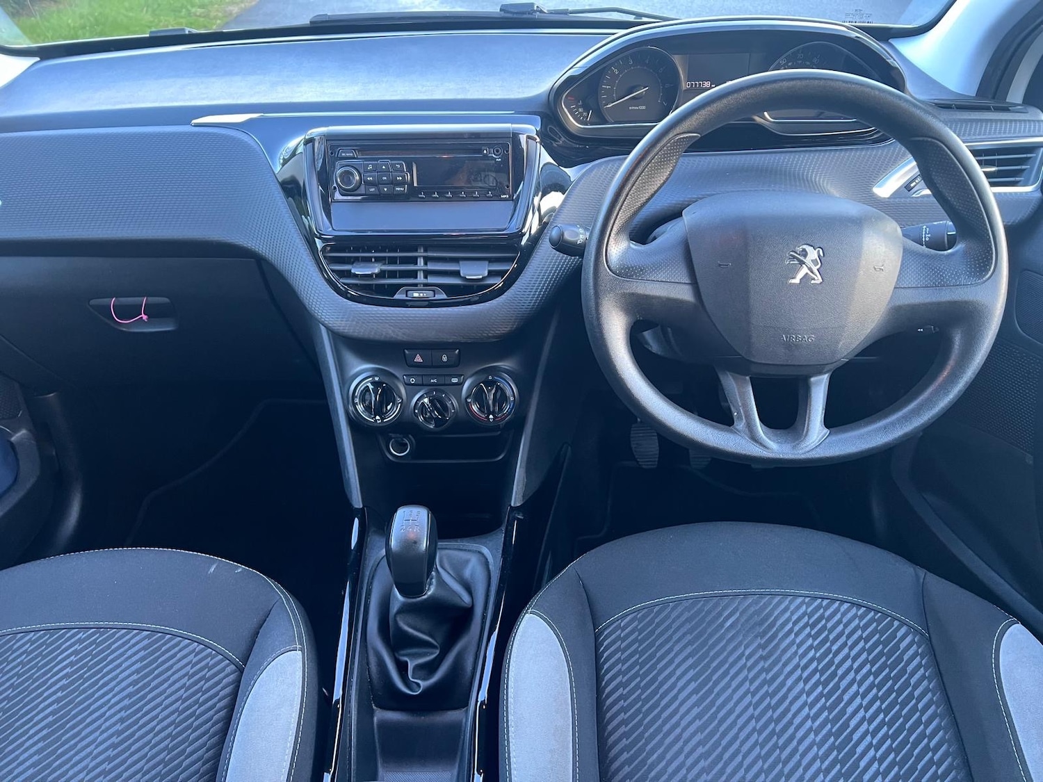 Used Peugeot 2008 2014 for sale - 77051559: Photo 8