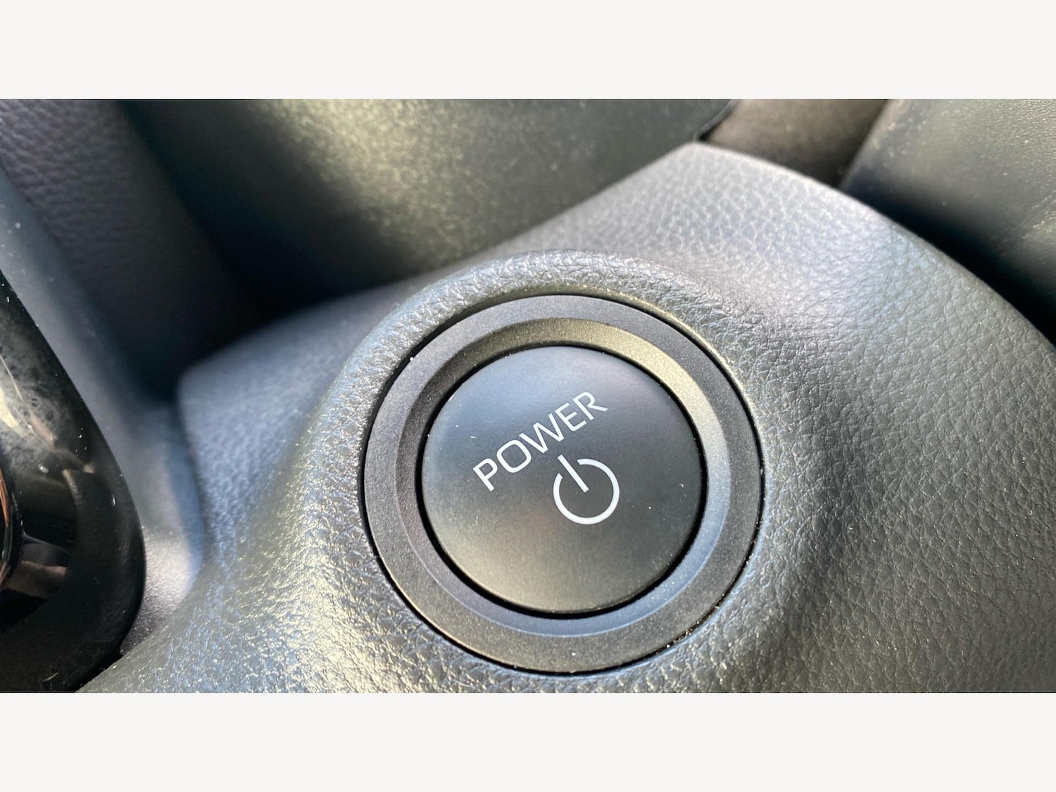 Used Toyota Yaris 2024 for sale - 76389387: Photo 28