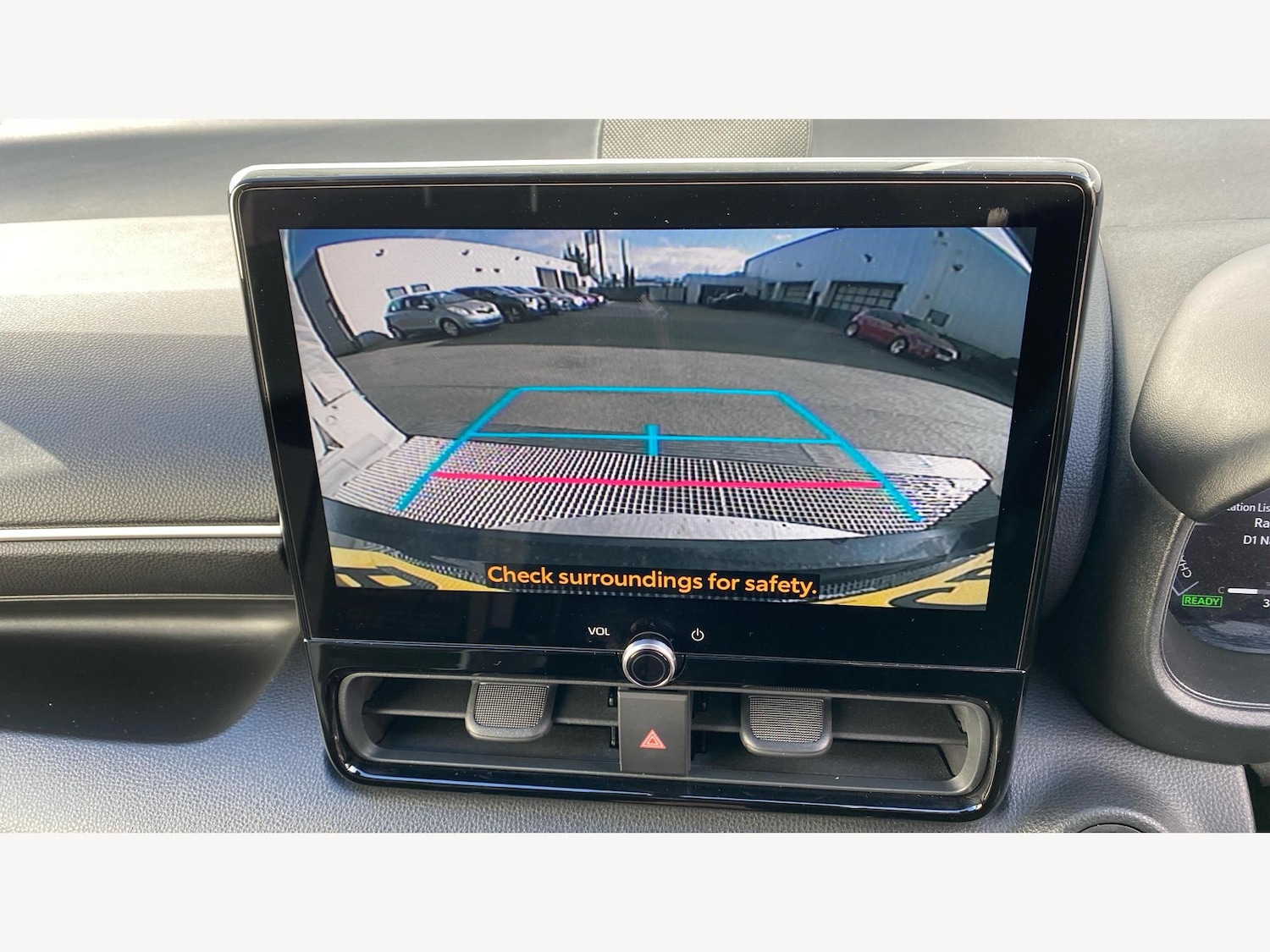 Used Toyota Yaris 2024 for sale - 76389387: Photo 29