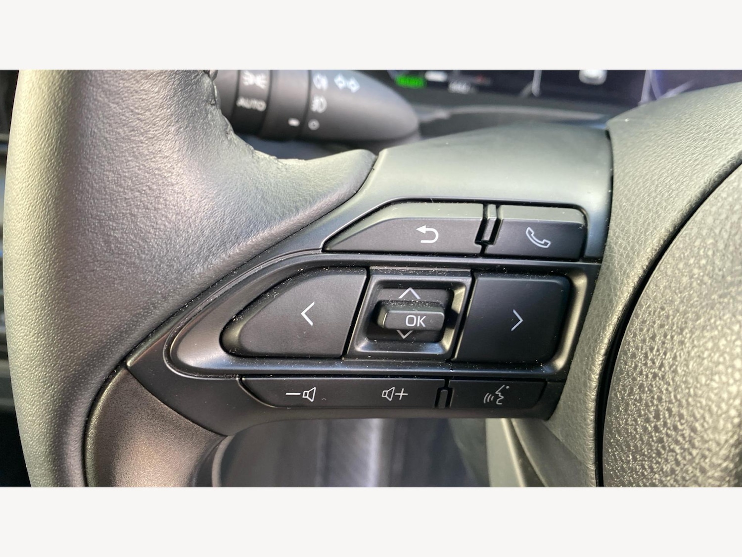 Used Toyota Yaris 2024 for sale - 76389387: Photo 30