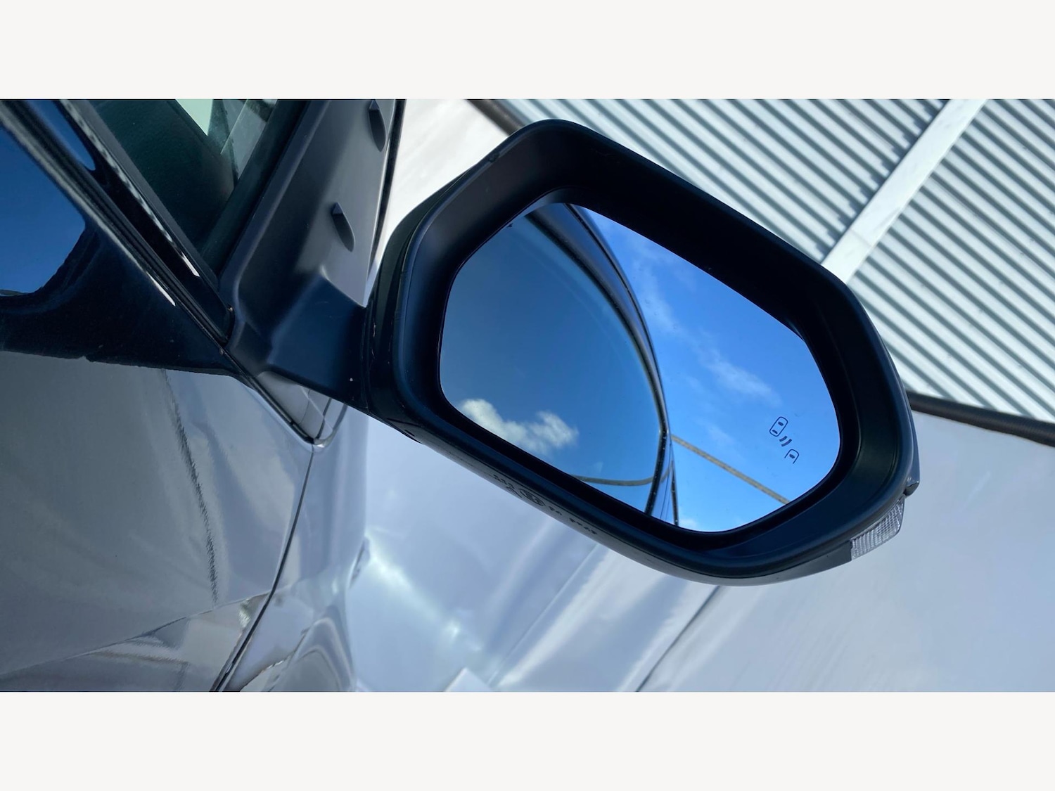 Used Toyota Yaris 2024 for sale - 76389387: Photo 33