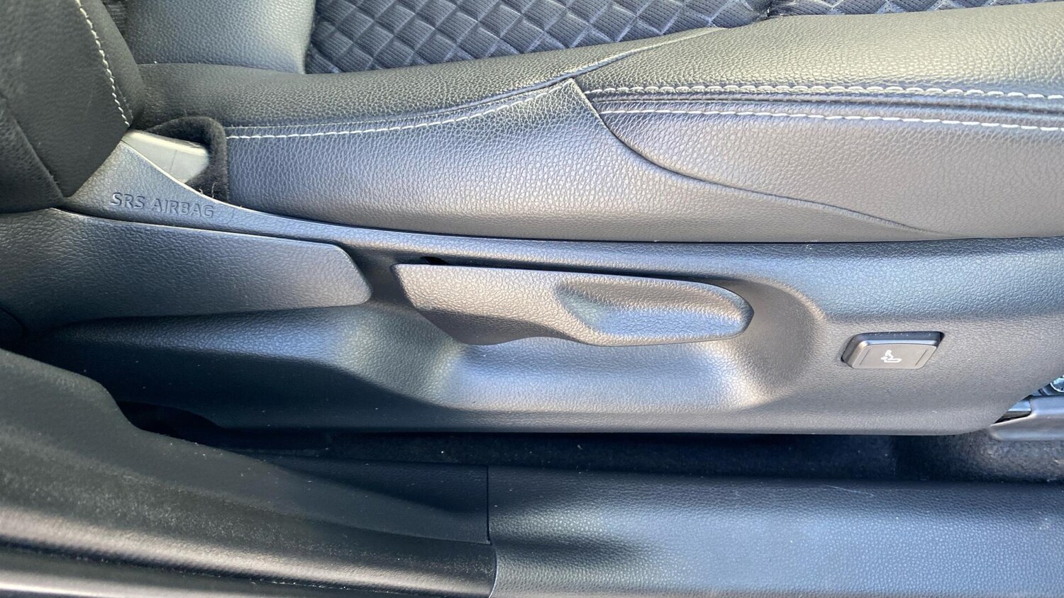 Used Toyota Yaris 2024 for sale - 76389387: Photo 38