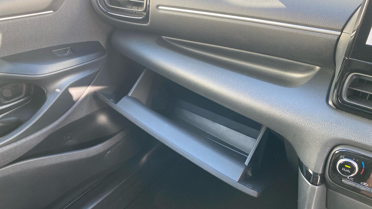 Used Toyota Yaris 2024 for sale - 76389387: Photo 42