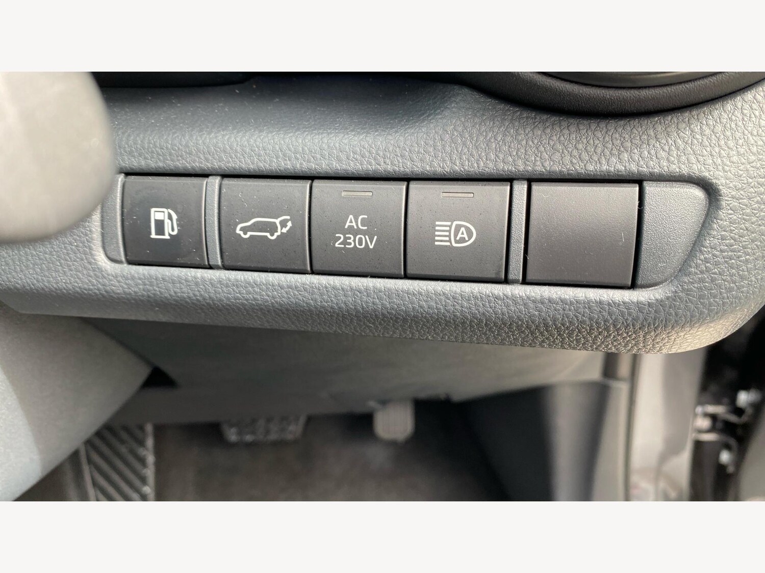 Used Toyota C-HR 2025 for sale - 76084052: Photo 41