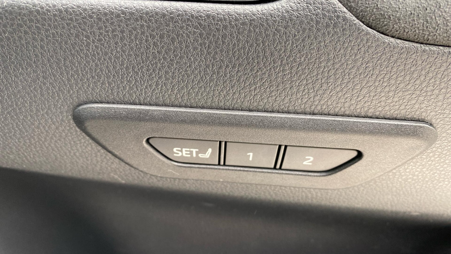 Used Toyota C-HR 2025 for sale - 76084052: Photo 46