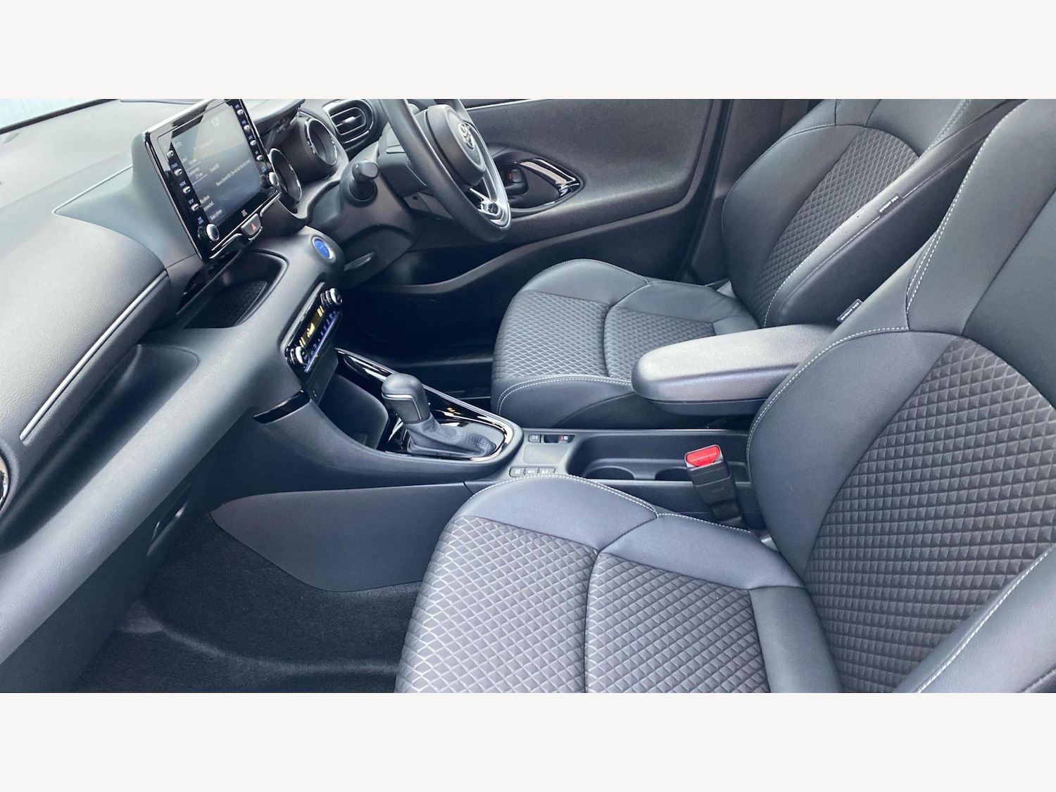 Used Toyota Yaris 2022 for sale - 77305765: Photo 12