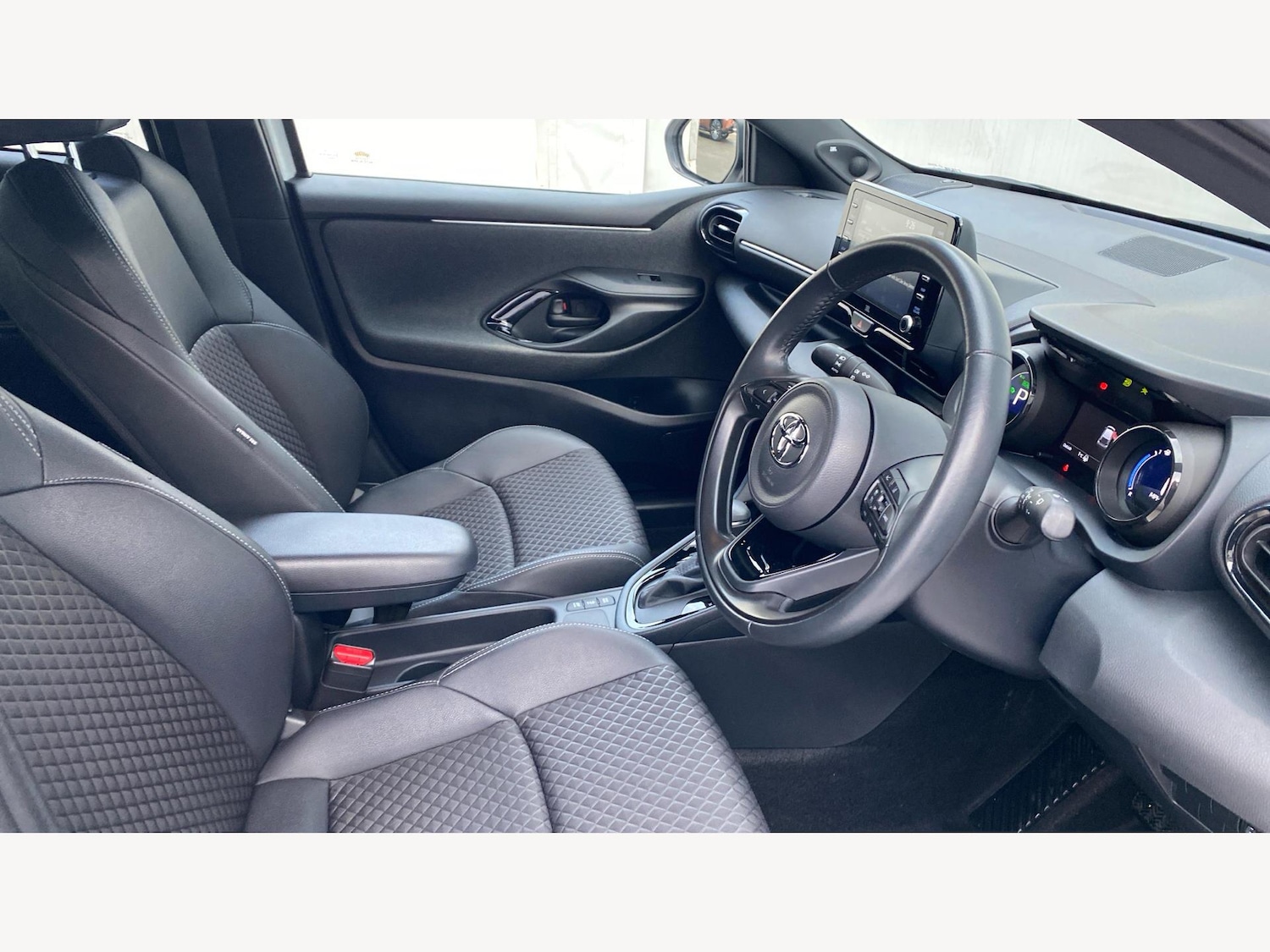 Used Toyota Yaris 2022 for sale - 77305765: Photo 13