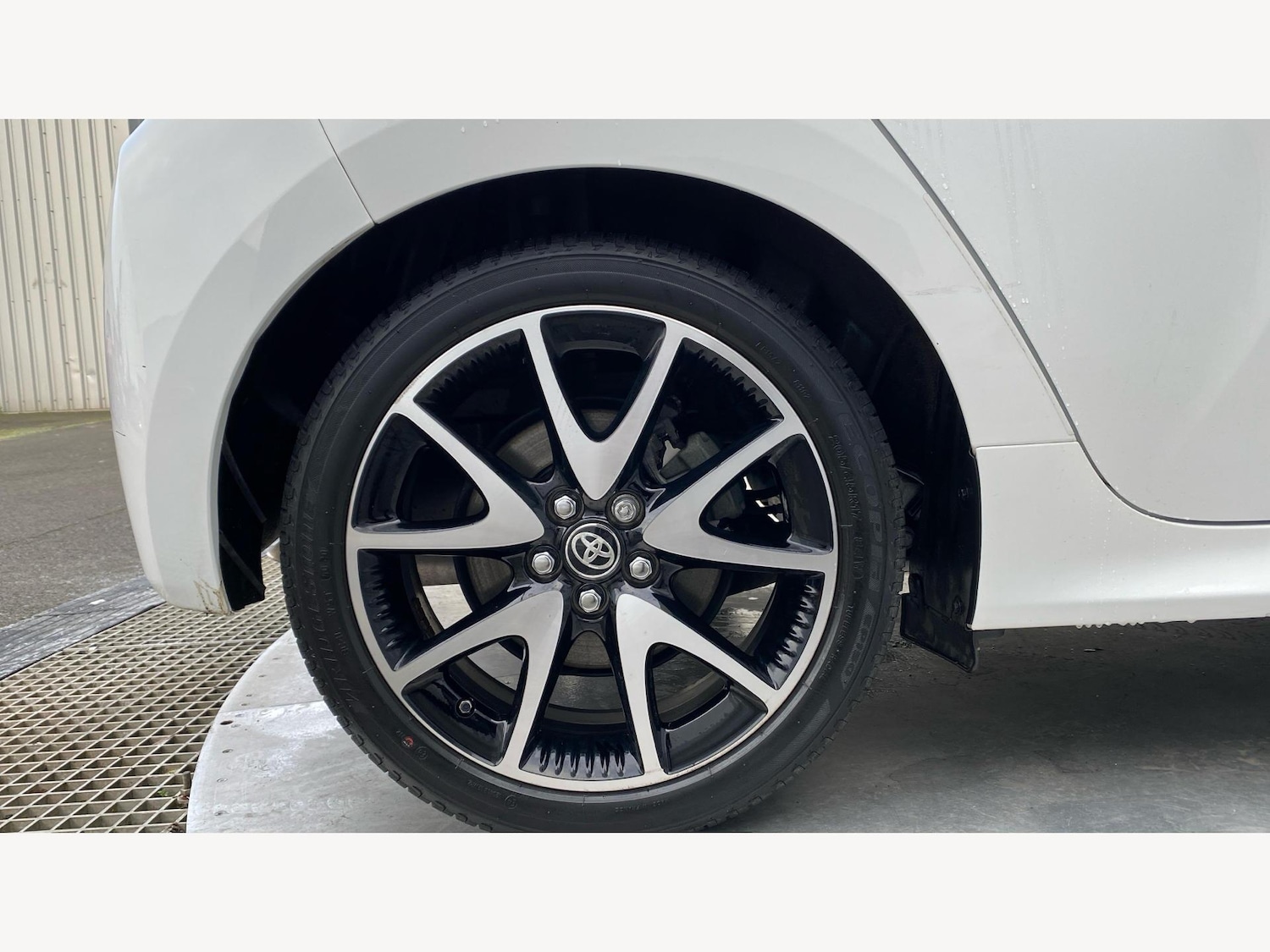 Used Toyota Yaris 2022 for sale - 77305765: Photo 20