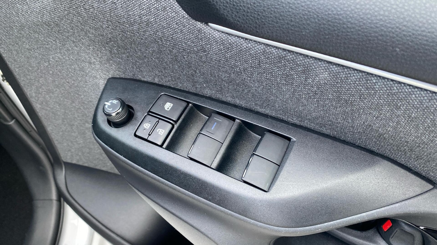 Used Toyota Yaris 2022 for sale - 77305765: Photo 38