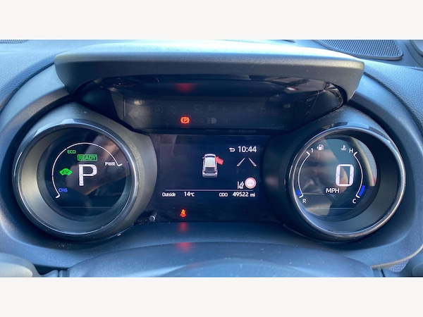 Used Toyota Yaris 2020 for sale - 76295739: Photo 11