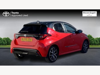 Used Toyota Yaris 2020 for sale - 76295739: Photo 2
