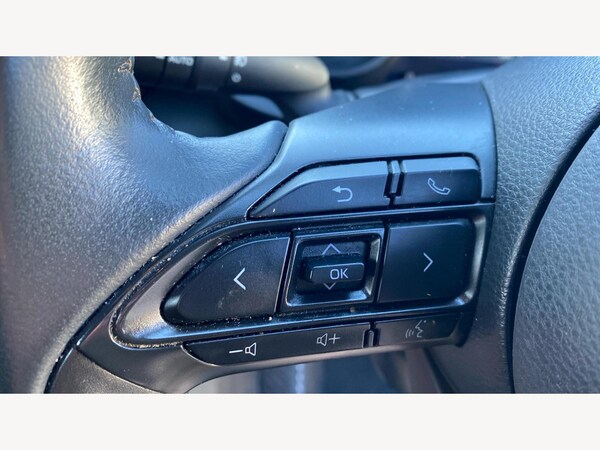 Used Toyota Yaris 2020 for sale - 76295739: Photo 31