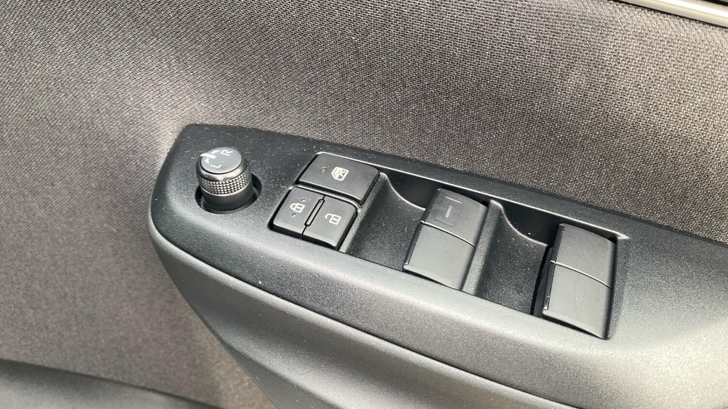 Used Toyota Yaris Cross for sale - 77808713: Photo 39