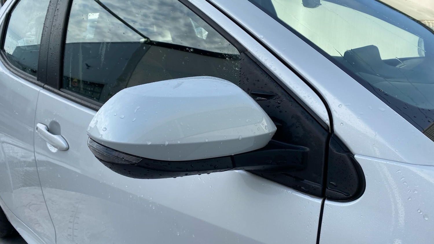 Used Toyota Yaris 2022 for sale - 77320317: Photo 32