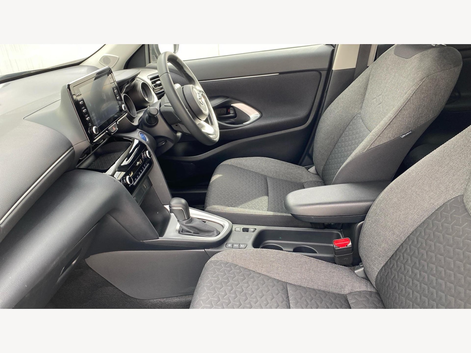 Used Toyota Yaris Cross 2023 for sale - 76072925: Photo 12