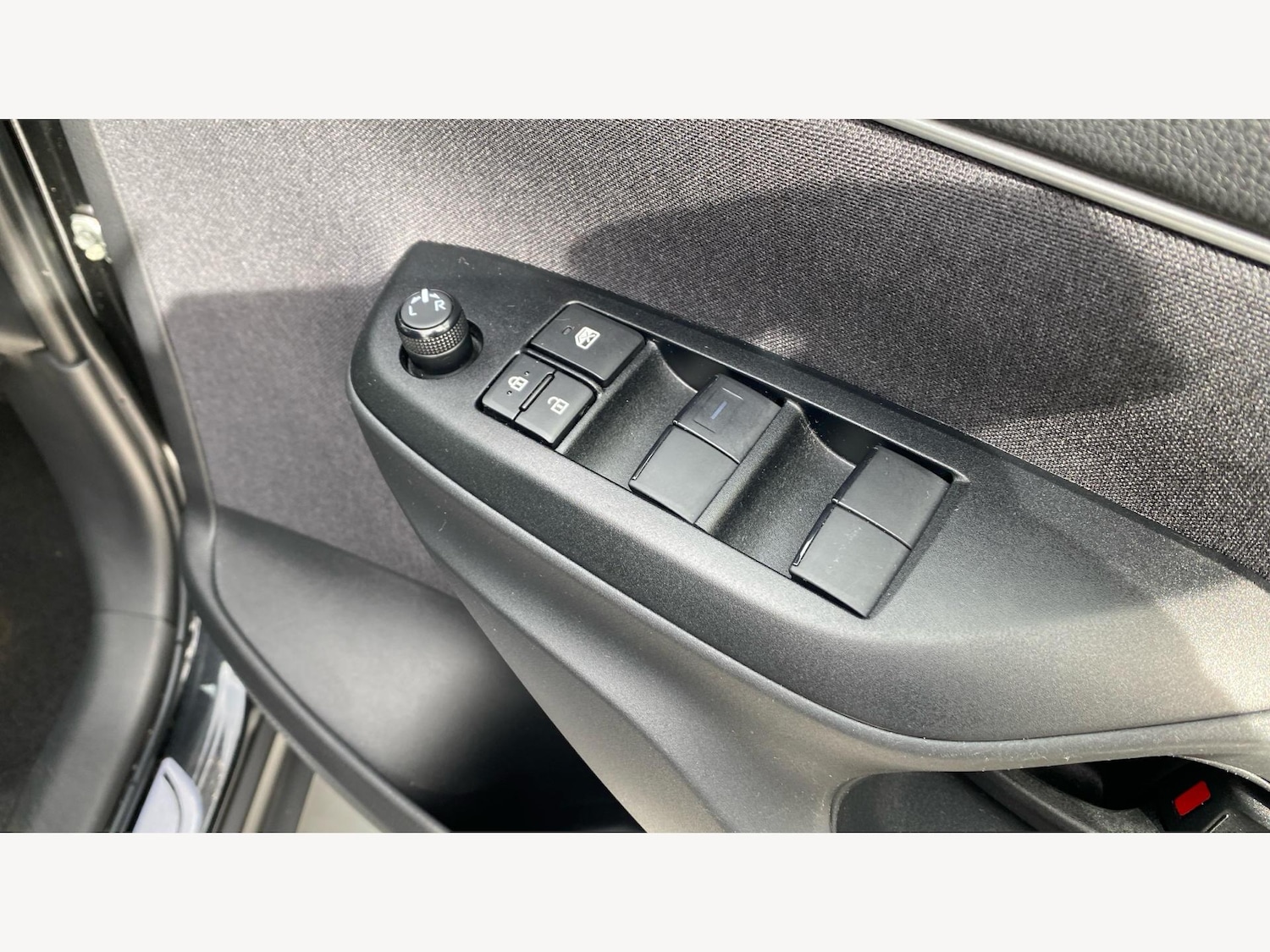 Used Toyota Yaris Cross 2023 for sale - 76072925: Photo 39