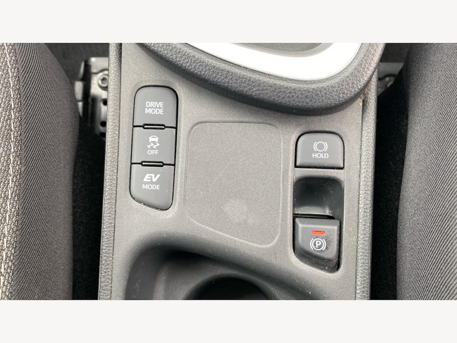 Used Toyota Yaris Cross 2023 for sale - 76072925: Photo 40