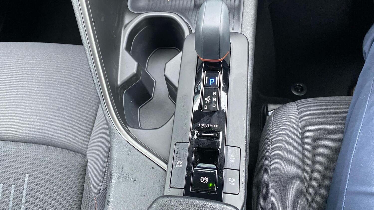 Used Toyota C-HR 2025 for sale - 77238431: Photo 41