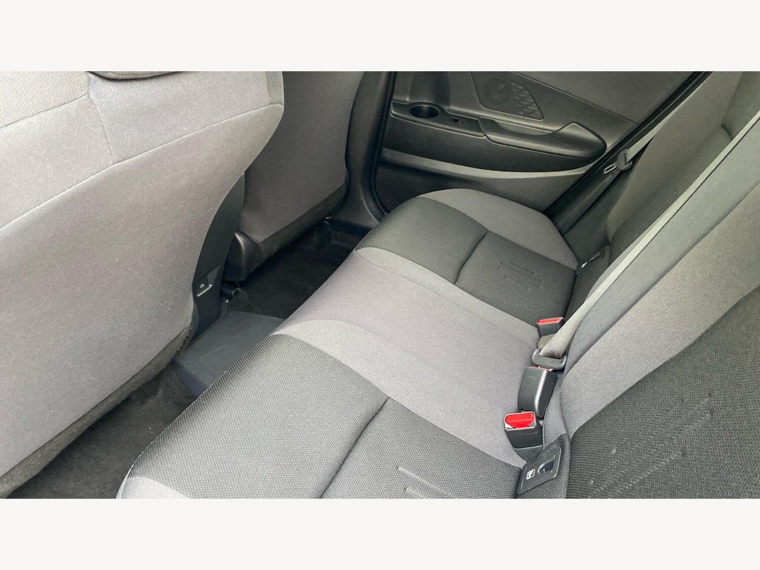 Used Toyota C-HR 2024 for sale - 77478500: Photo 15