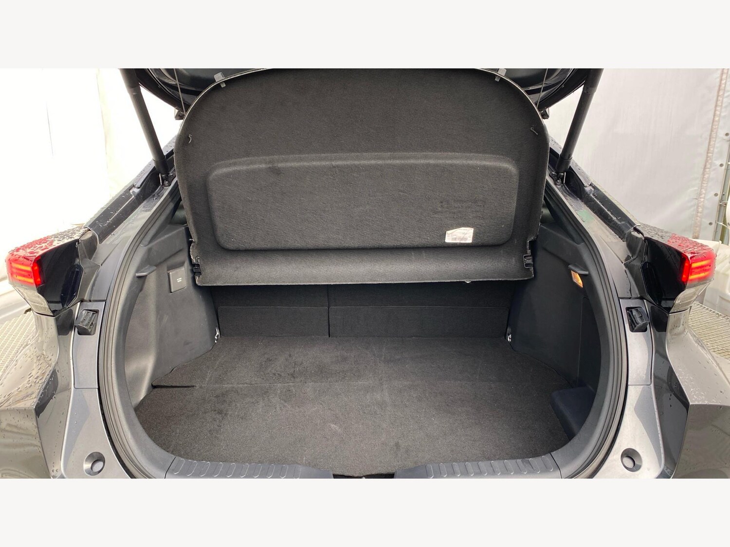 Used Toyota C-HR 2024 for sale - 77478500: Photo 16