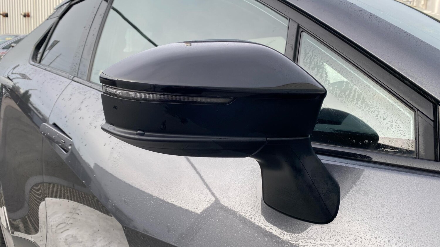 Used Toyota C-HR 2024 for sale - 77478500: Photo 32