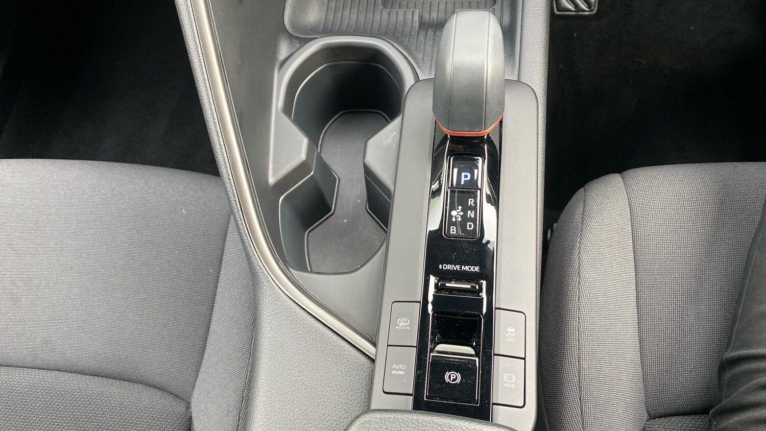 Used Toyota C-HR 2024 for sale - 77478500: Photo 39