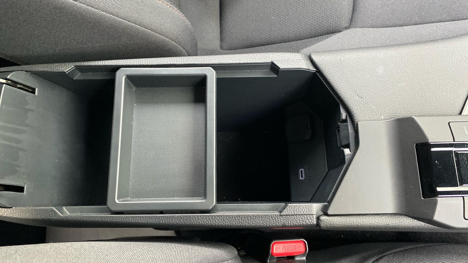 Used Toyota C-HR 2024 for sale - 77478500: Photo 43