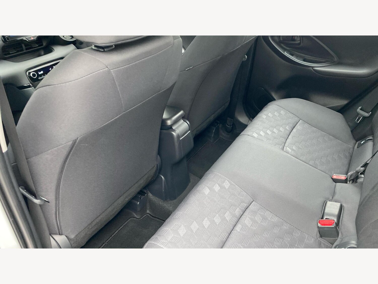 Used Toyota Yaris 2024 for sale - 76457750: Photo 15