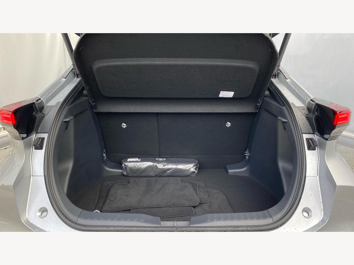 Used Toyota C-HR 2025 for sale - 76457624: Photo 16