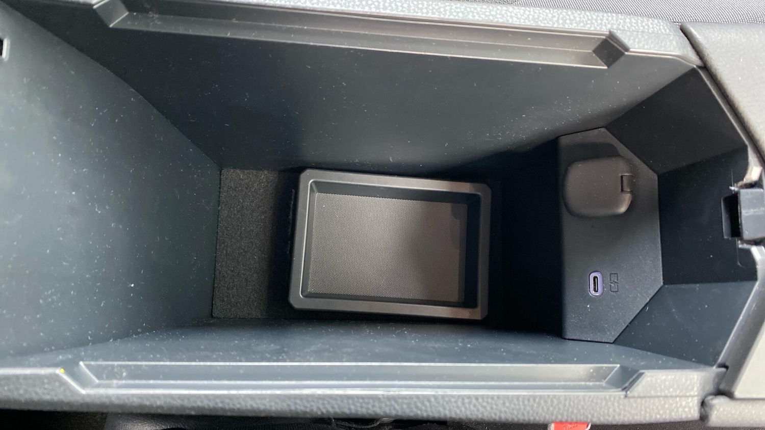 Used Toyota C-HR 2025 for sale - 76457624: Photo 42