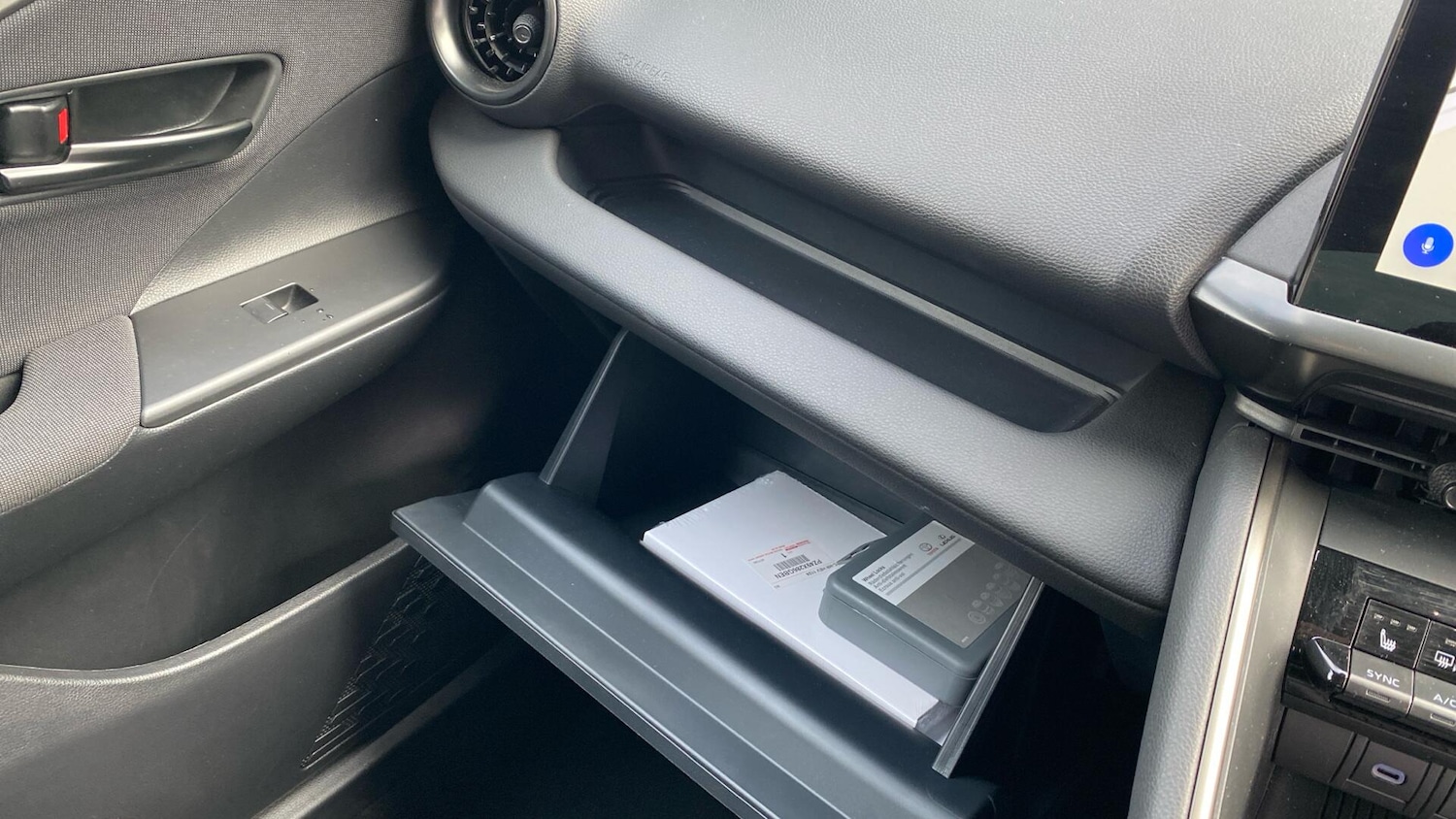 Used Toyota C-HR 2025 for sale - 76457624: Photo 43