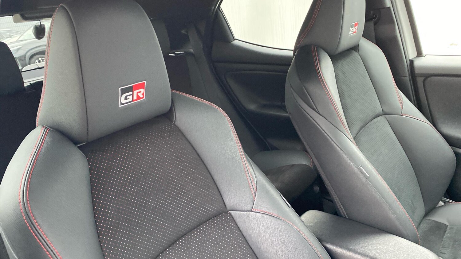 Used Toyota Yaris 2024 for sale - 77469051: Photo 37