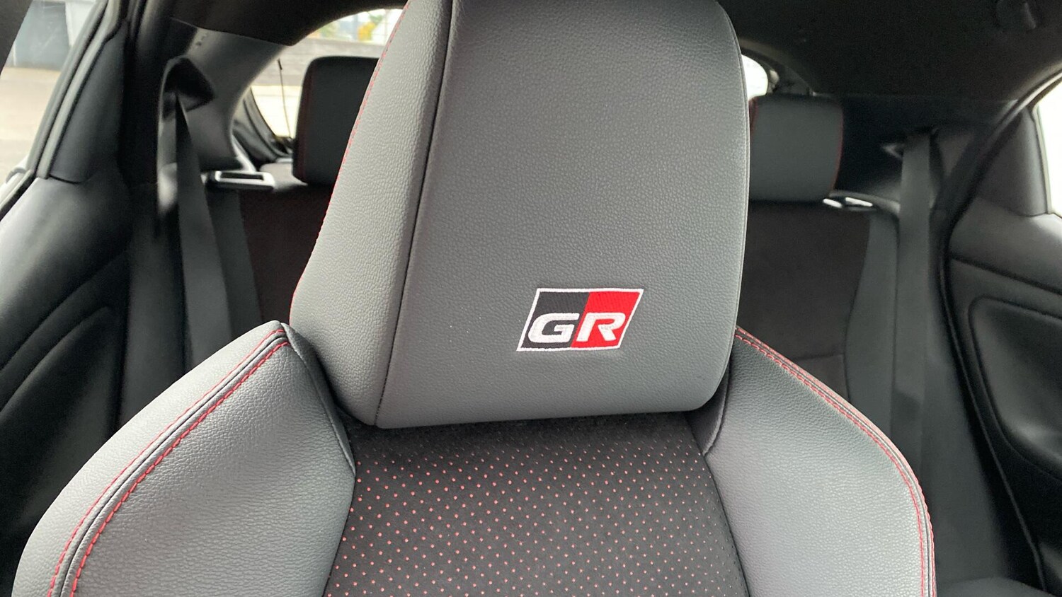 Used Toyota Yaris 2024 for sale - 77469051: Photo 40