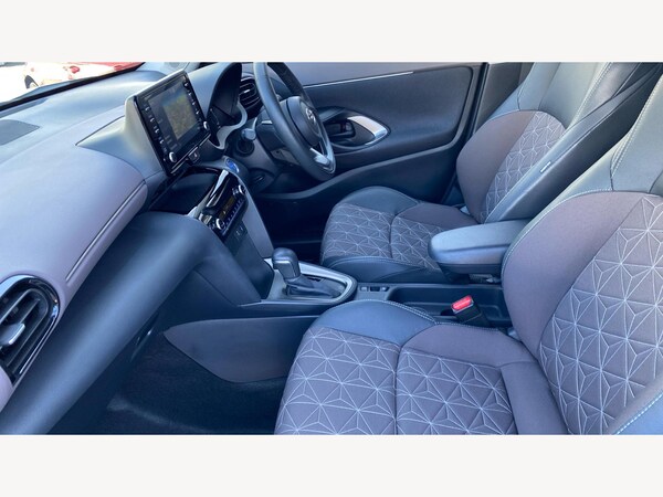 Used Toyota Yaris Cross 2023 for sale - 74599466: Photo 12