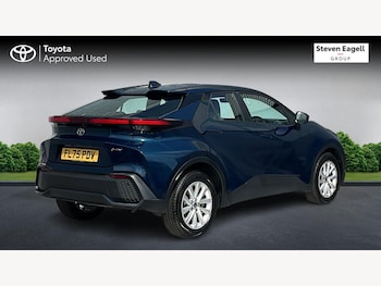 Used Toyota C-HR 2025 for sale - 79520510: Photo