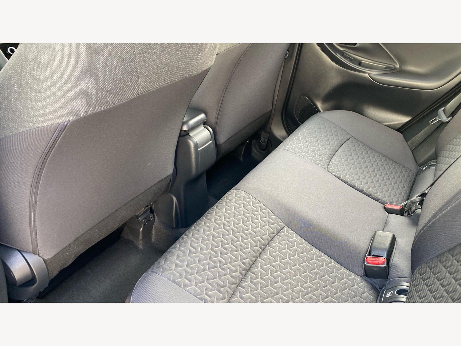 Used Toyota Yaris Cross for sale - 77658141: Photo 15