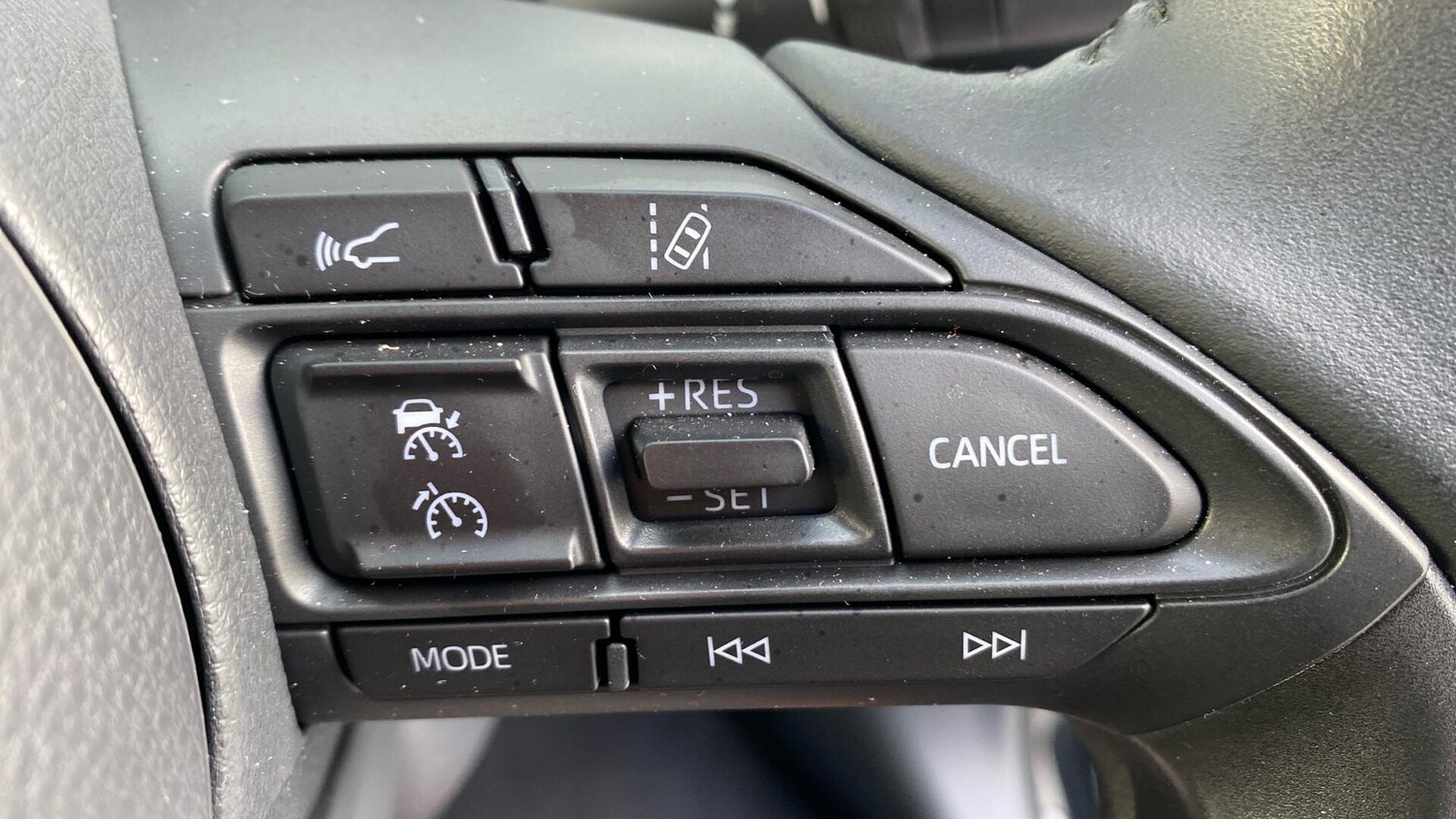 Used Toyota Yaris Cross for sale - 77658141: Photo 32