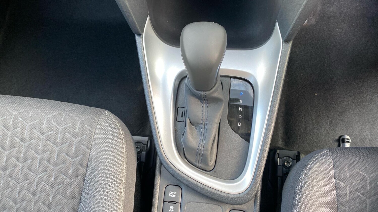 Used Toyota Yaris Cross for sale - 77658141: Photo 42