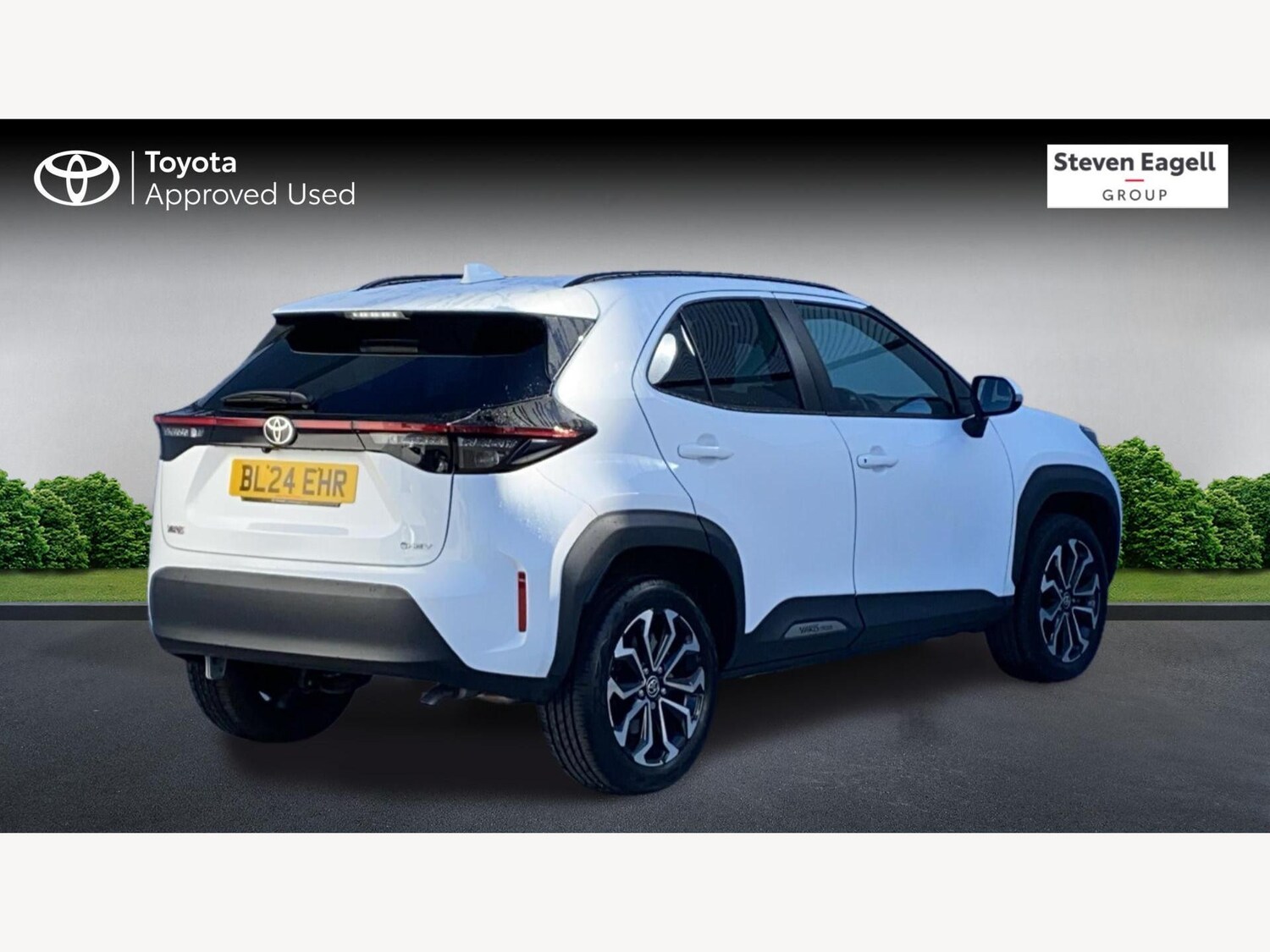 Used Toyota Yaris Cross 2024 for sale - 76013176: Photo 2